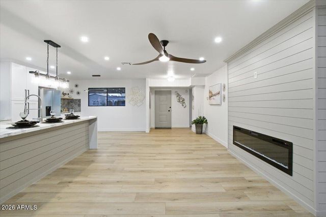 7805 E COOLIDGE Street, Scottsdale, AZ 85251