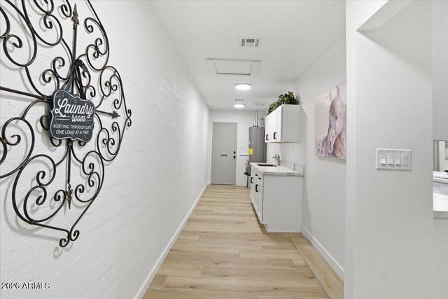 7805 E COOLIDGE Street, Scottsdale, AZ 85251