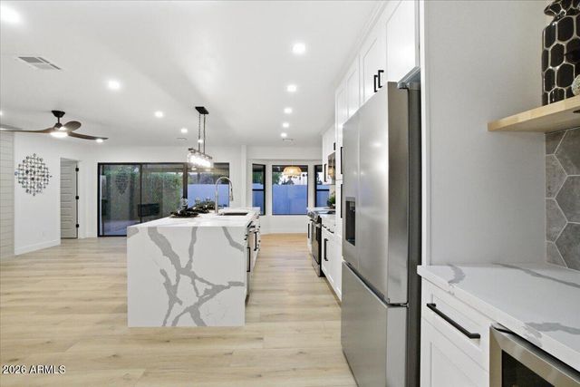 7805 E COOLIDGE Street, Scottsdale, AZ 85251