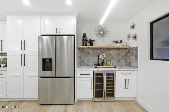 7805 E COOLIDGE Street, Scottsdale, AZ 85251