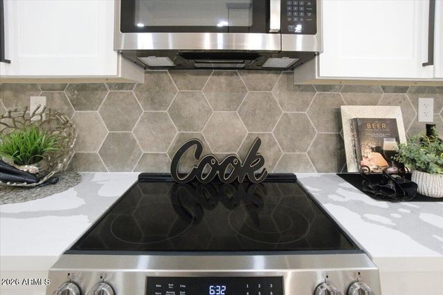 7805 E COOLIDGE Street, Scottsdale, AZ 85251