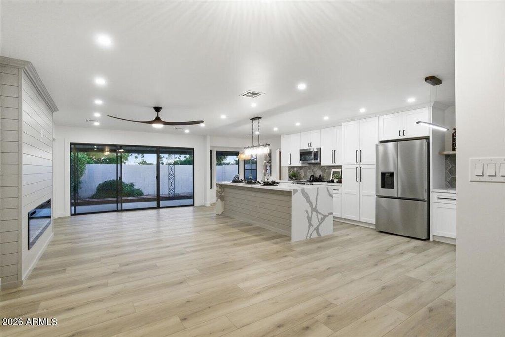 7805 E COOLIDGE Street, Scottsdale, AZ 85251