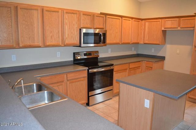 16950 W Nottingham Way, Surprise, AZ 85374