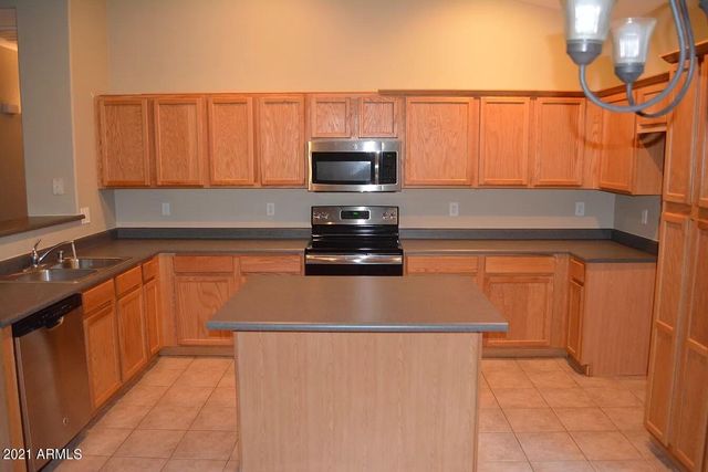 16950 W Nottingham Way, Surprise, AZ 85374