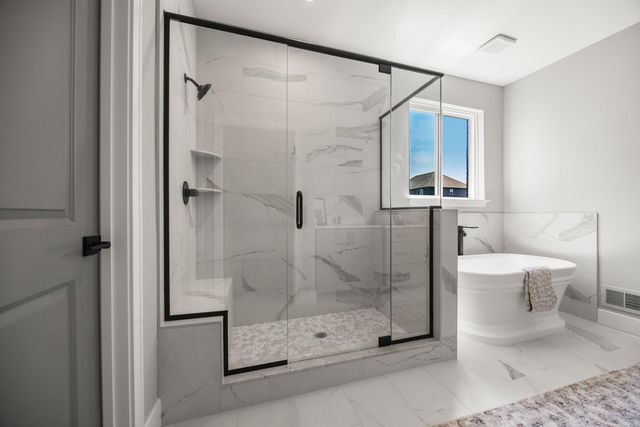 49033 Wingfield Drive, Macomb, MI 48044