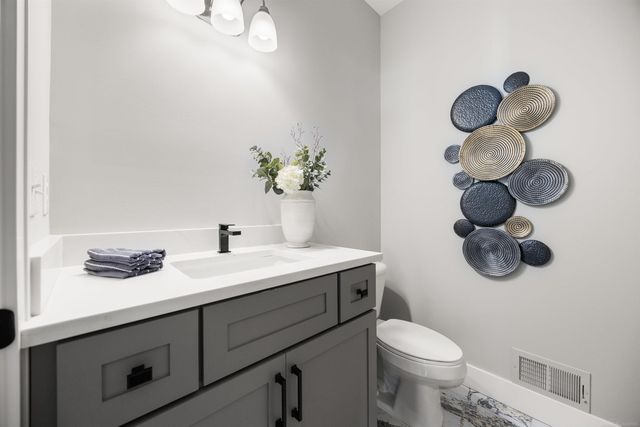 49033 Wingfield Drive, Macomb, MI 48044