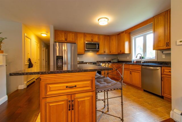 351 Ponemah Hill Road, Milford, NH 03055