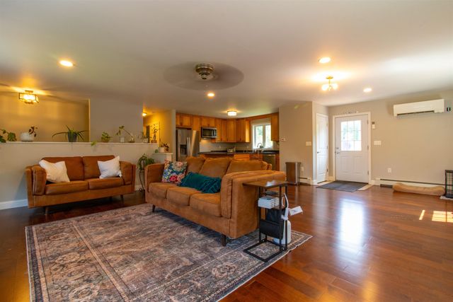 351 Ponemah Hill Road, Milford, NH 03055
