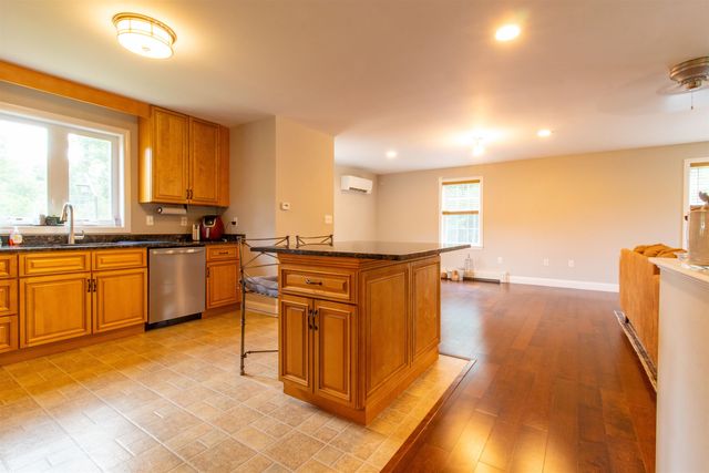 351 Ponemah Hill Road, Milford, NH 03055