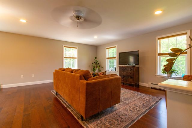 351 Ponemah Hill Road, Milford, NH 03055