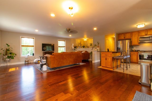 351 Ponemah Hill Road, Milford, NH 03055