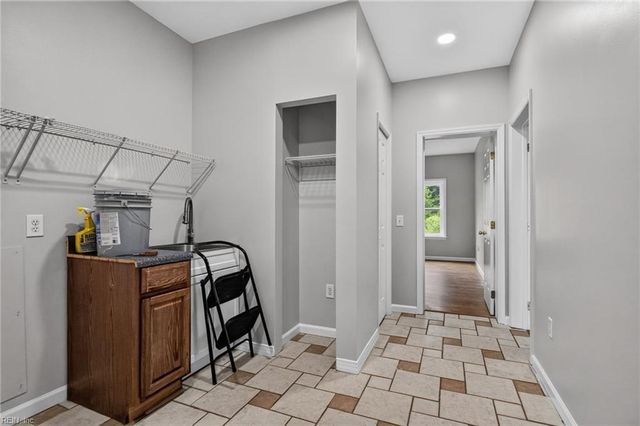 1577 Back Bay Landing RD, Virginia Beach, VA 23457