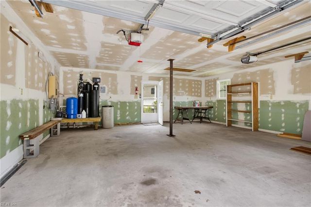 1577 Back Bay Landing RD, Virginia Beach, VA 23457