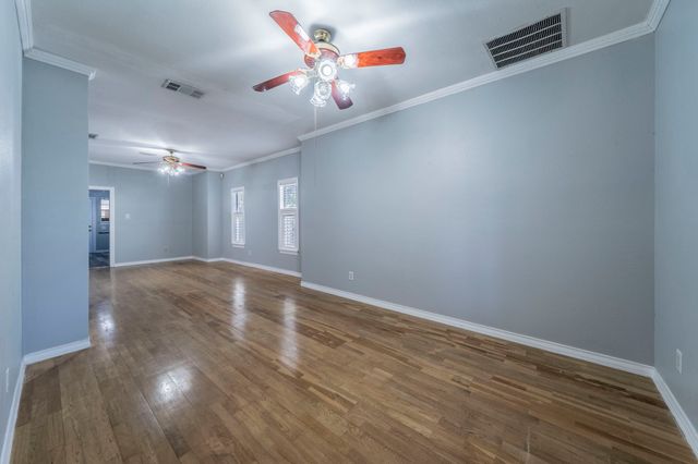 3224 S Adams Street, Fort Worth, TX 76110