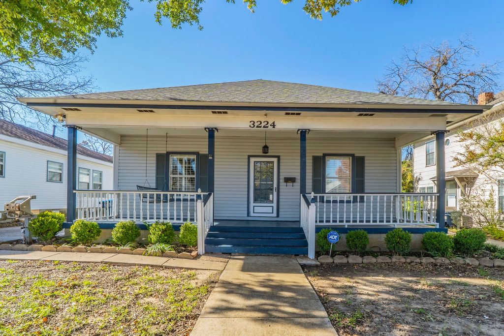 3224 S Adams Street, Fort Worth, TX 76110