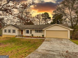 2289 Amberbrook Drive SW, Conyers, GA 30094