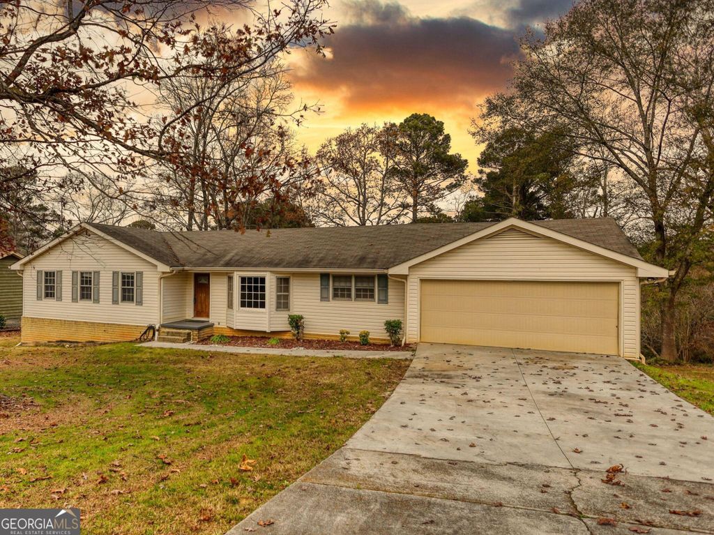 2289 Amberbrook Drive SW, Conyers, GA 30094