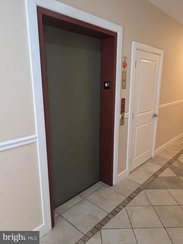 400 RENFRO DR #206, Glen Burnie, MD 21060