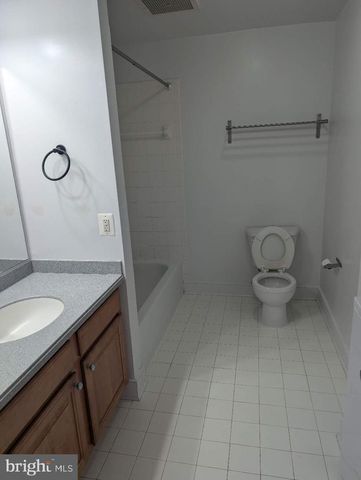 400 RENFRO DR #206, Glen Burnie, MD 21060