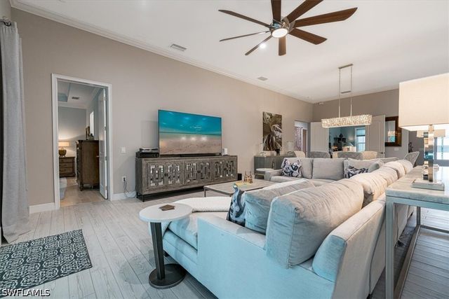 14620 Regatta LN, Naples, FL 34114