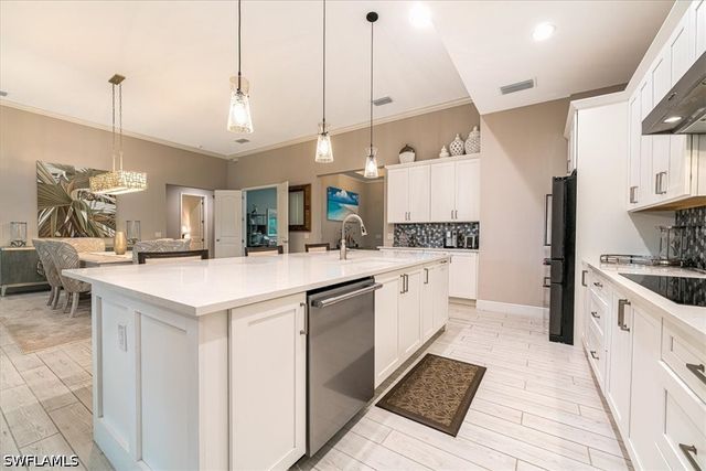 14620 Regatta LN, Naples, FL 34114