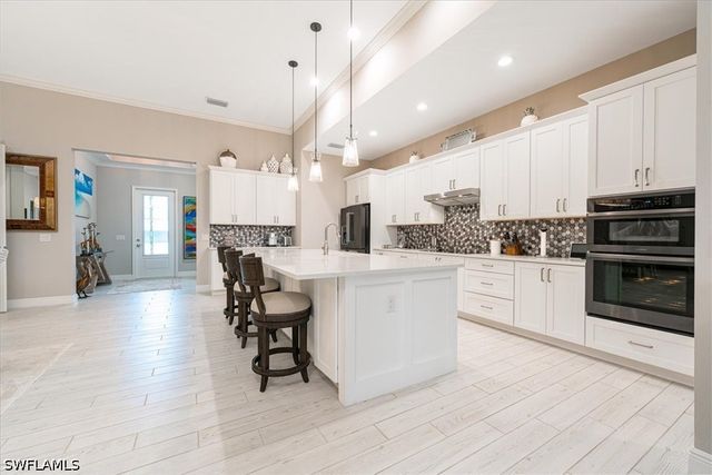 14620 Regatta LN, Naples, FL 34114