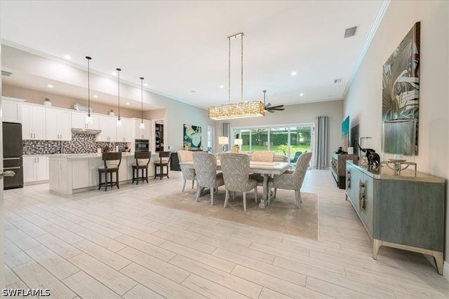 14620 Regatta LN, Naples, FL 34114