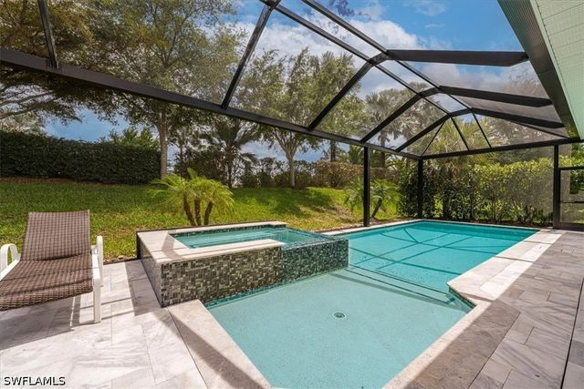 14620 Regatta LN, Naples, FL 34114