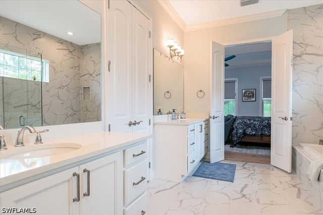 14620 Regatta LN, Naples, FL 34114