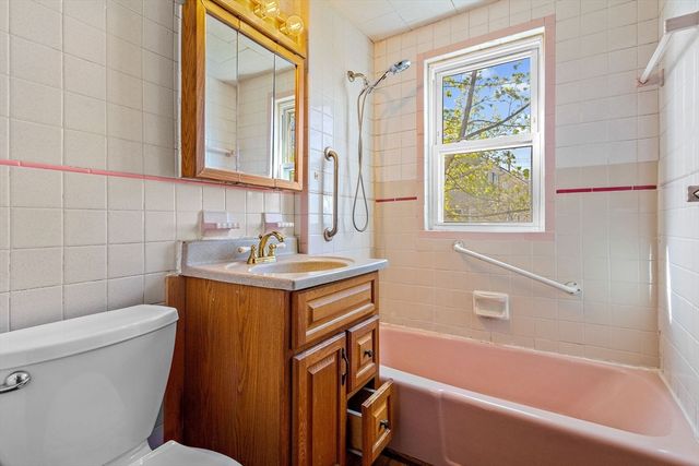 61 Ross St, Medford, MA 02155