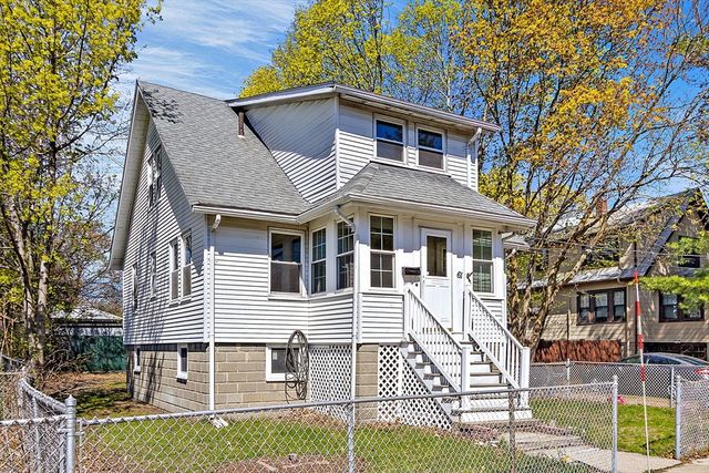 61 Ross St, Medford, MA 02155