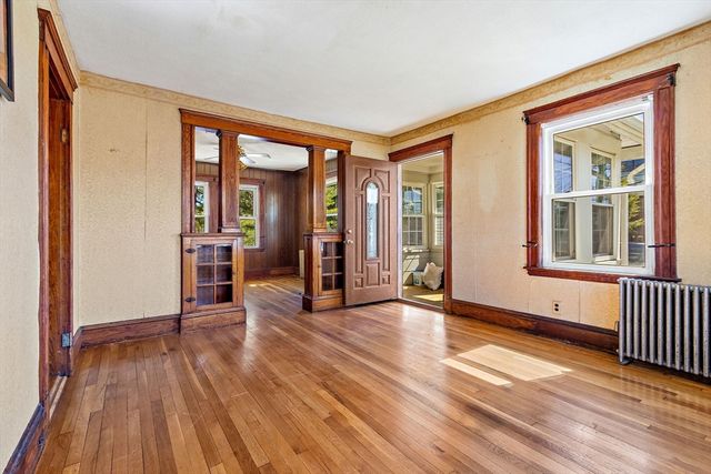 61 Ross St, Medford, MA 02155