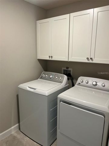 1712 ROSEVILLE STREET, Lutz, FL 33549