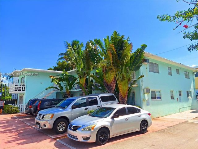 710 11th St 8, Miami Beach, FL 33139