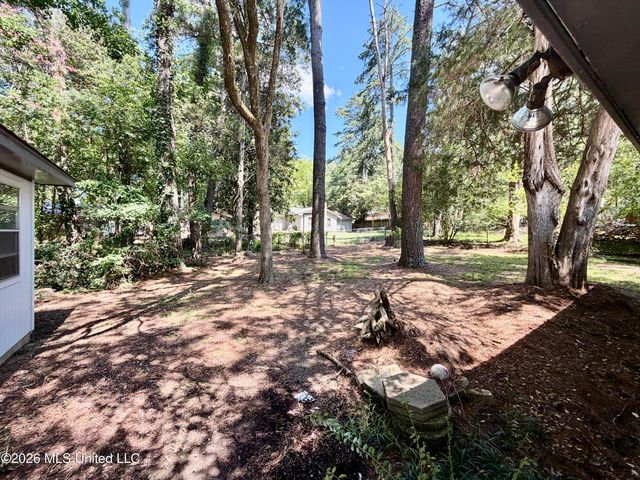 904 Kent Drive, Clinton, MS 39056