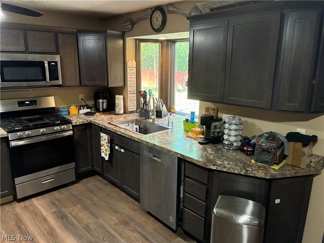 7176 Hunter Drive, Medina, OH 44215