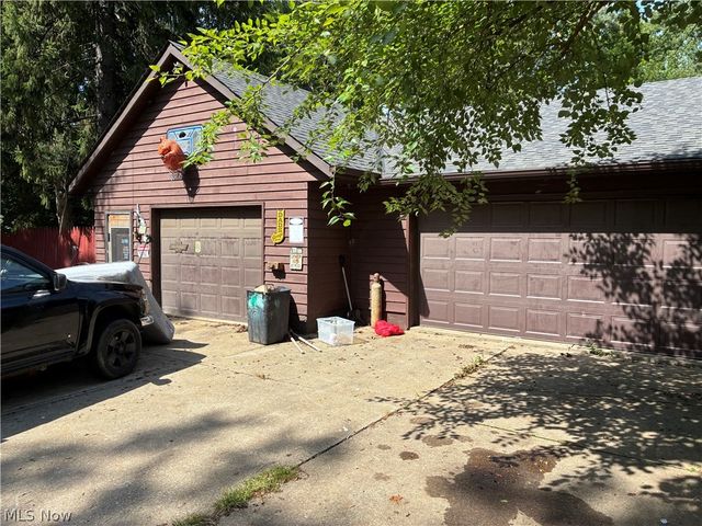 7176 Hunter Drive, Medina, OH 44215