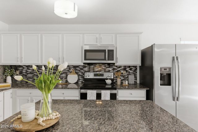 9407 W EATON Road, Phoenix, AZ 85037