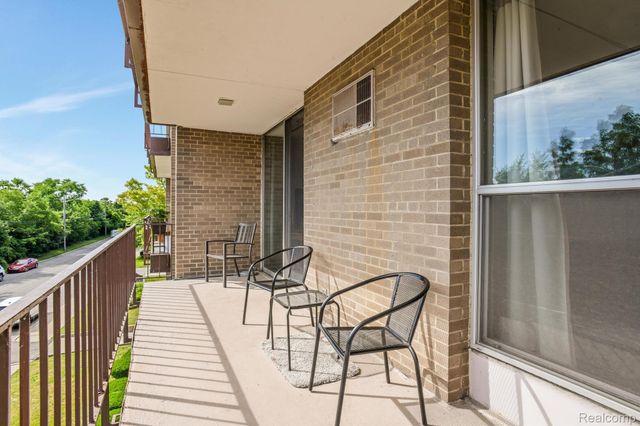 1941 Orleans Street 72, Detroit, MI 48207