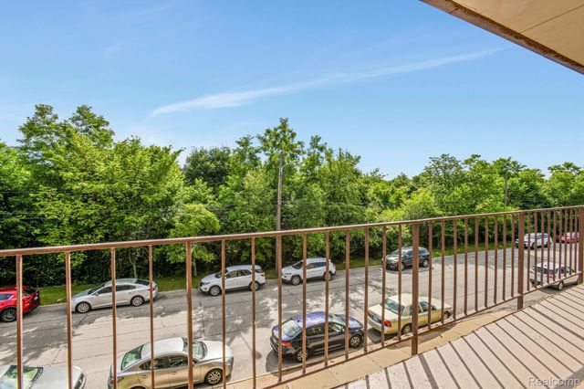 1941 Orleans Street 72, Detroit, MI 48207