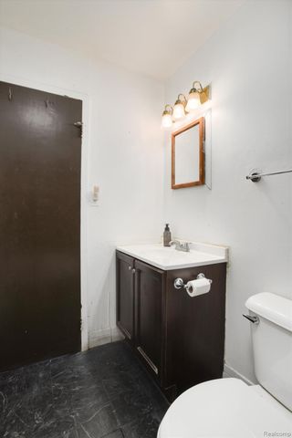 1941 Orleans Street 72, Detroit, MI 48207