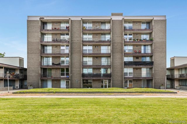 1941 Orleans Street 72, Detroit, MI 48207