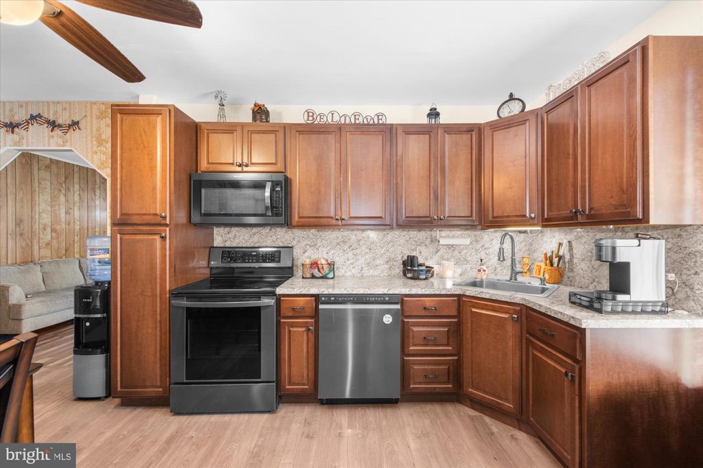 1834 N MAIN ST, BECHTELSVILLE, PA 19505 — photo 5