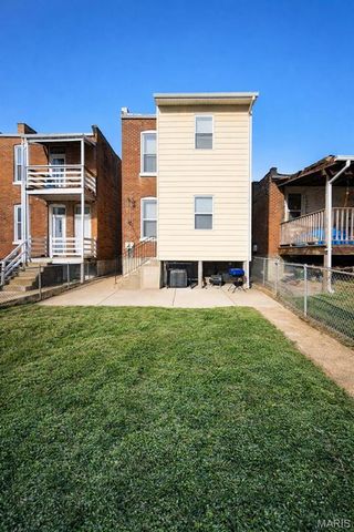 4652 Alaska Avenue, St Louis, MO 63111