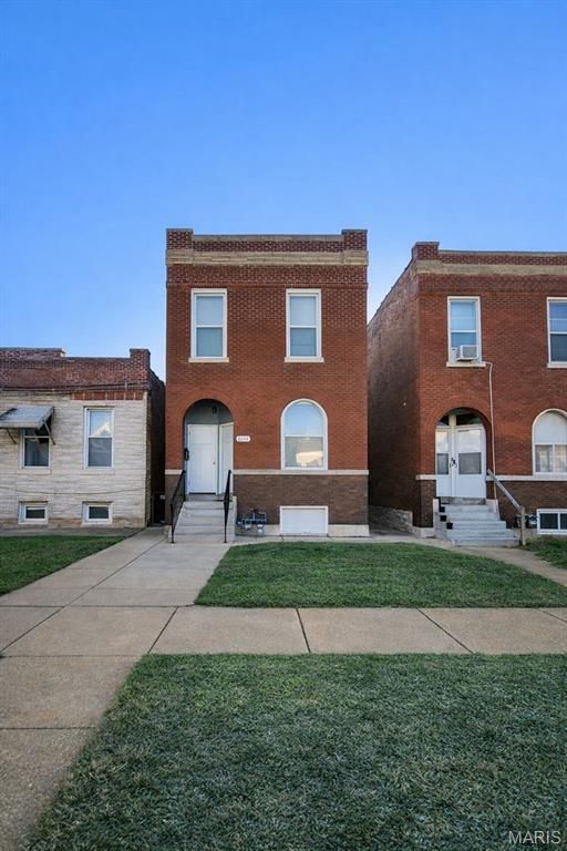 4652 Alaska Avenue, St Louis, MO 63111