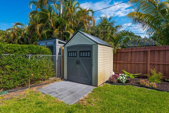 1777 NE 46th Street, Oakland Park, FL 33334