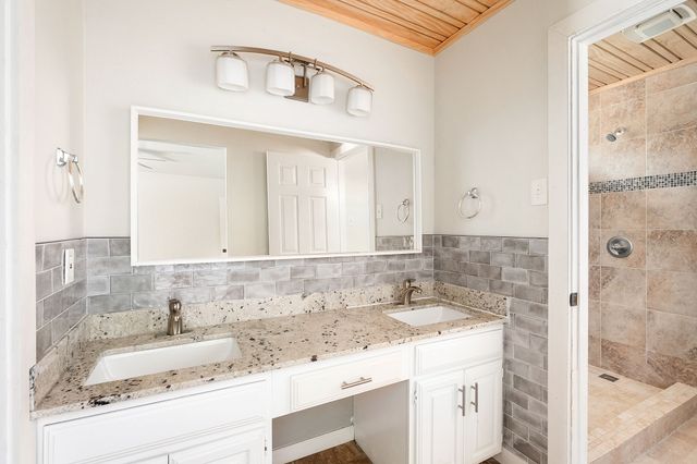 1302 Westwood Drive, Lewisville, TX 75067