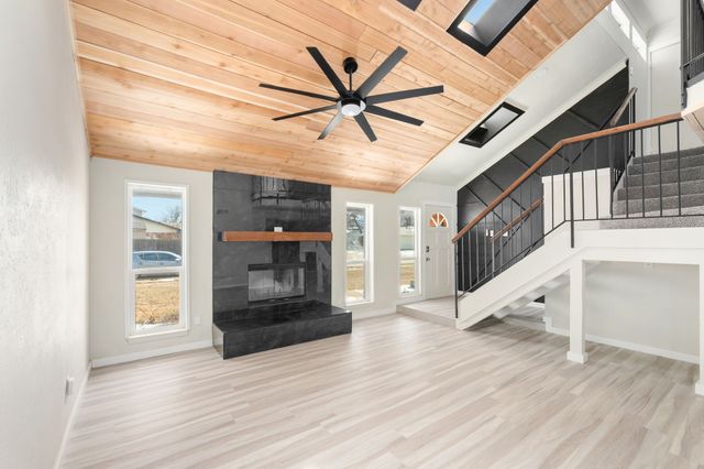 1302 Westwood Drive, Lewisville, TX 75067