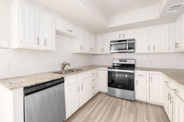 1302 Westwood Drive, Lewisville, TX 75067