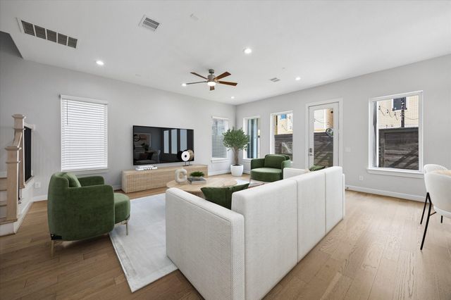 8705 Ojeman Oaks Lane, Houston, TX 77055